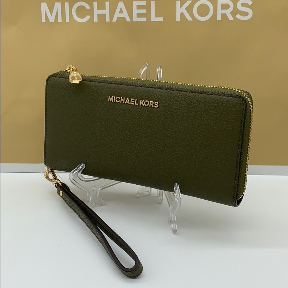 MICHAEL KORS JET SET TRAVEL LG TRVL CONTINENTAL Wristlet Wallet Phone Case NWT - Picture 9 of 16